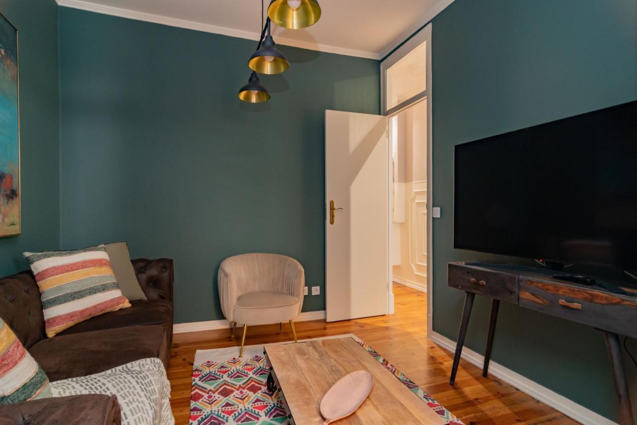 Charming Tram 28 Apartment By Lovelystay Lisbon Exterior photo